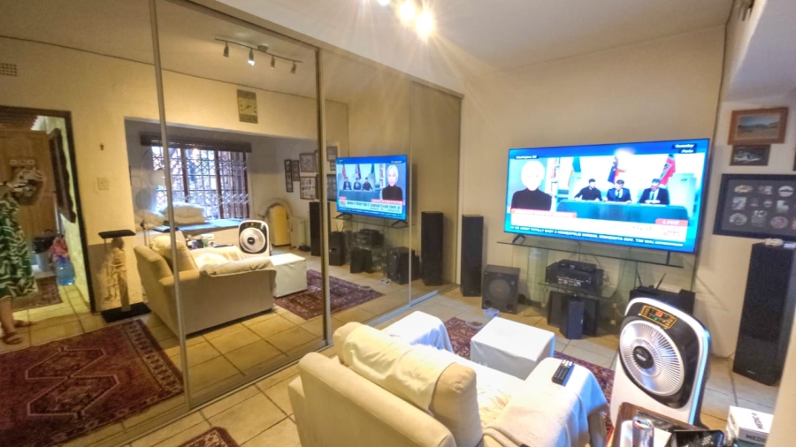 3 Bedroom Property for Sale in Kosmos North West